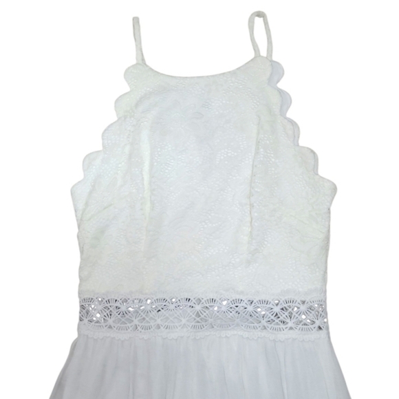 BCX Juniors Lace Hi-Low Fit & Flare Dress Size 3 - Picture 4 of 13